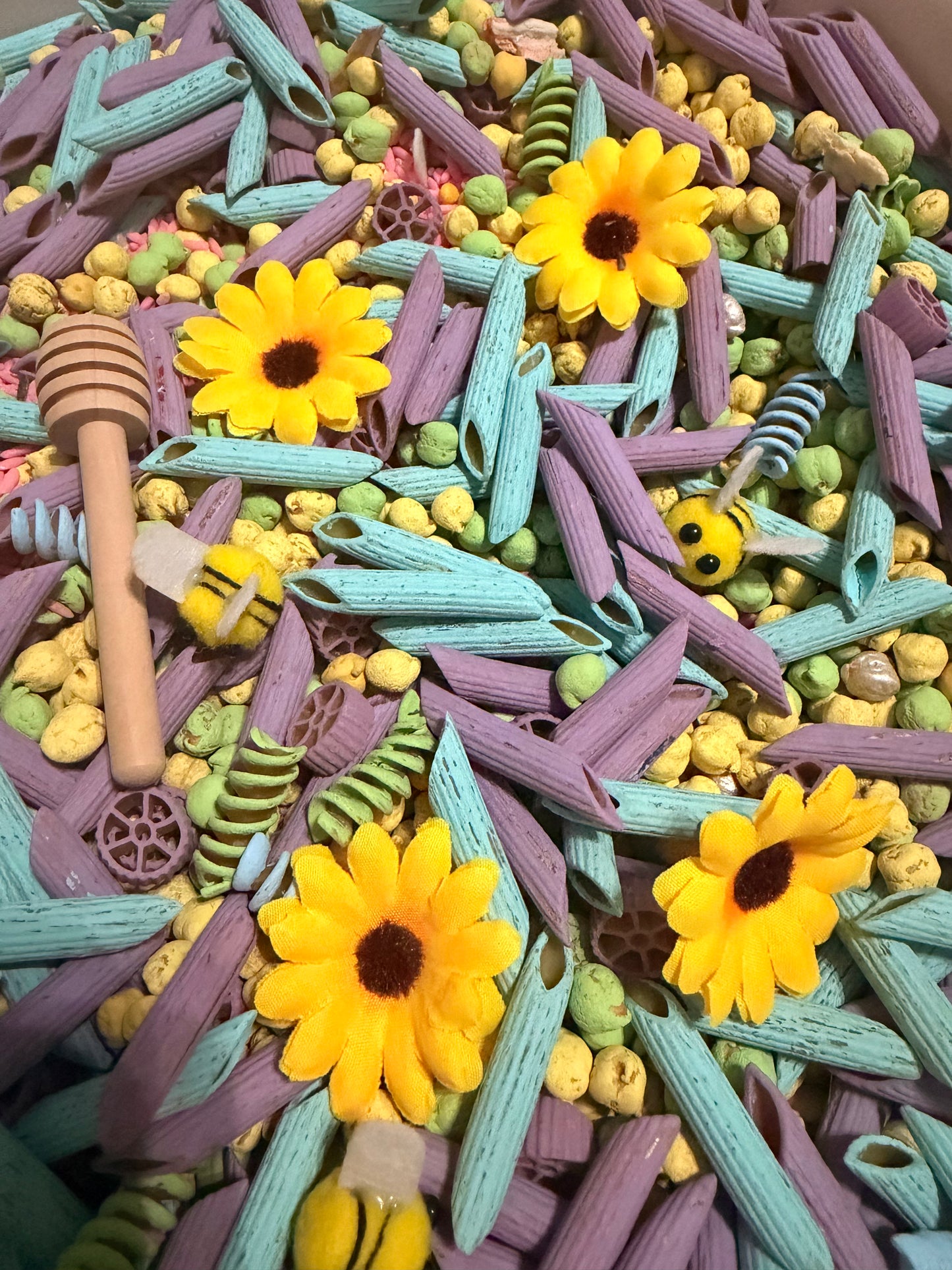 Buzz & Bloom Sensory Filler